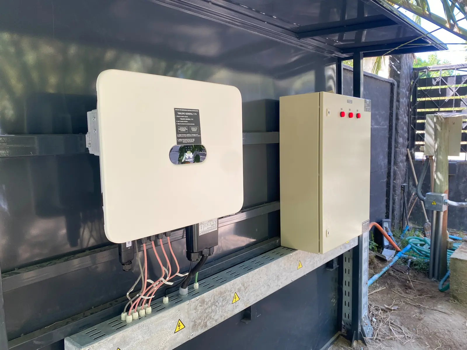 Inversor Huawei SUN2000-50KTL-M3 instalado en Lago Rapel