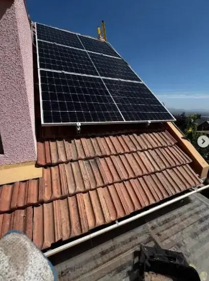 Sistema fotovoltaico on-grid de 3,30 kWp en Macul